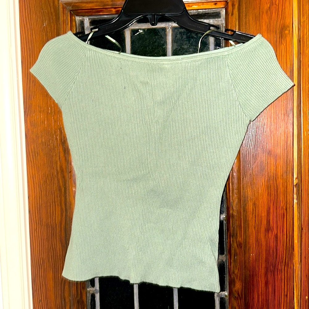 Size: L off the shoulder blouse